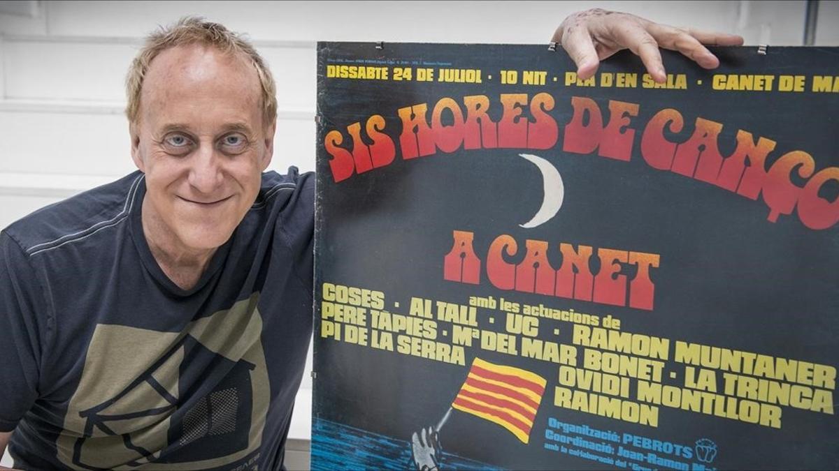 Josep Maria Mainat, con un cartel de las Sis Hores de Cançó de Canet de Mar (1976)