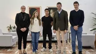 Gandia felicita a los campeones nacionales sub15 en halterofilia