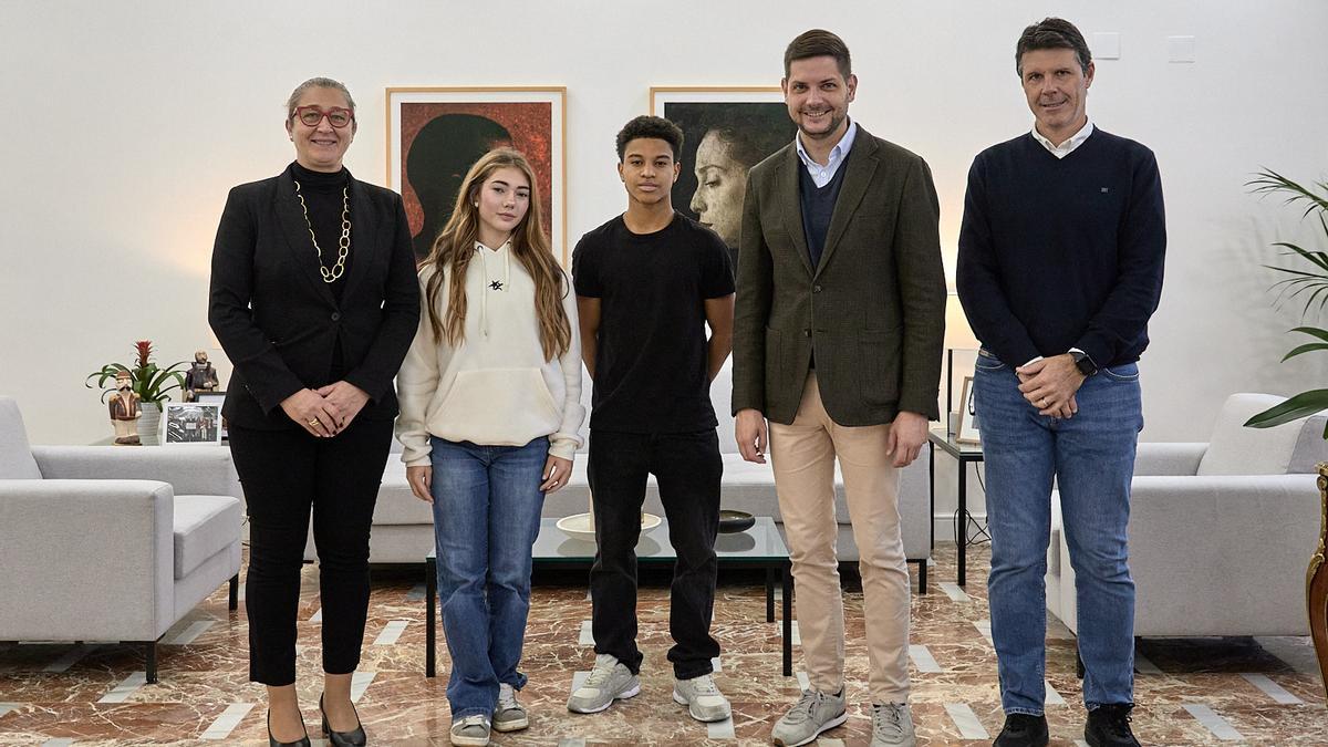 La presidenta, los deportistas y las autoridades, en la recepción