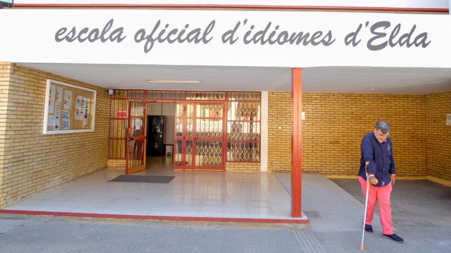 La Escuela Oficial de Idiomas de Elda urge obras de mejora para acabar con las barreras arquitectónicas