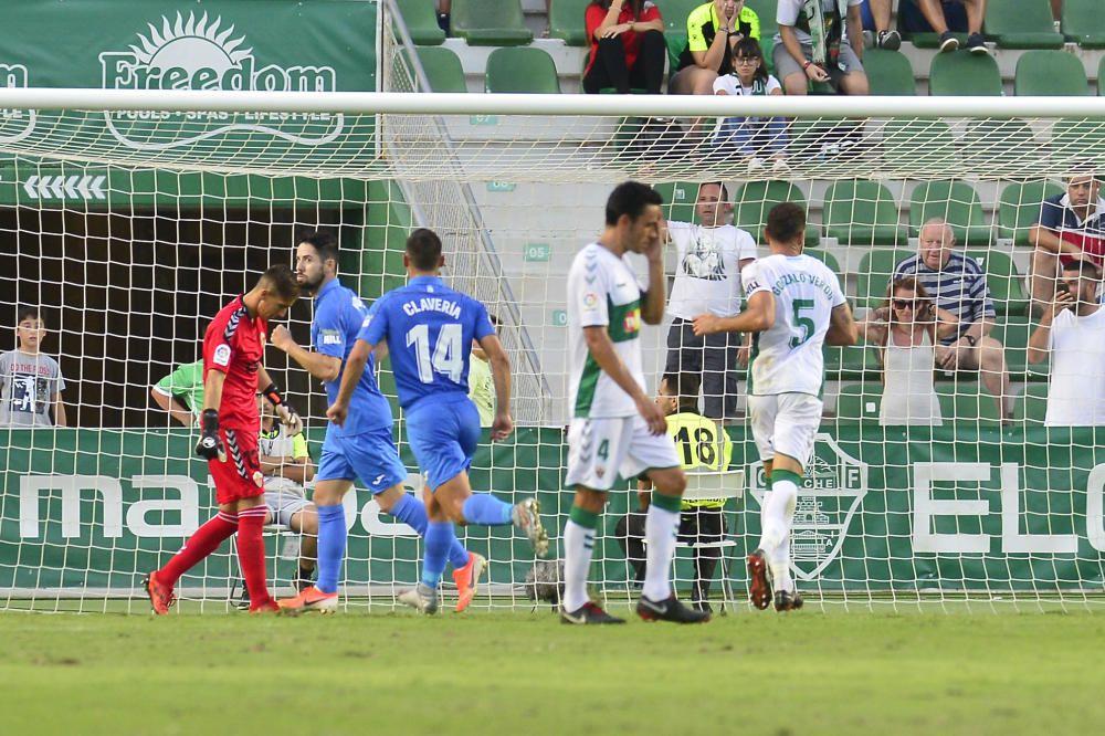 Partido de la primera jornada entre el Elche y el Fuenlabrada