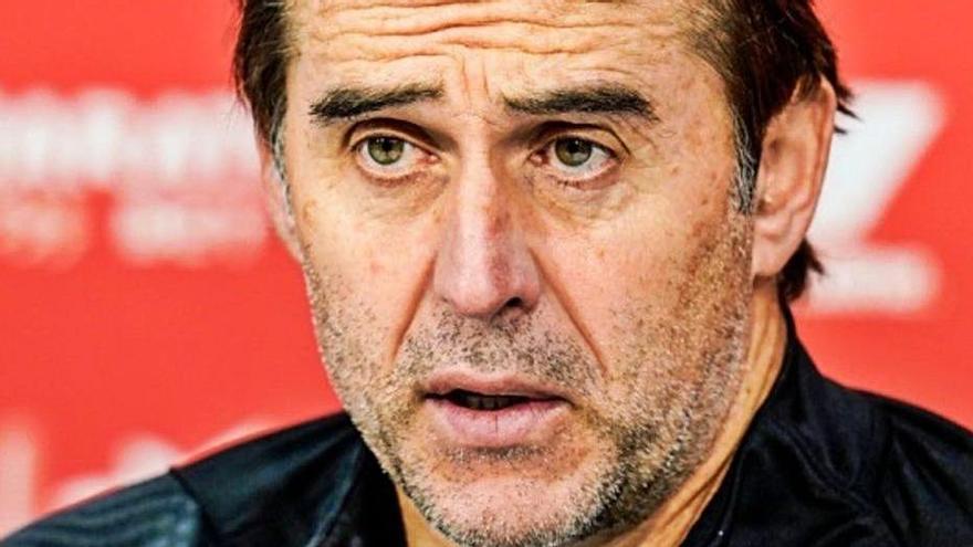 El técnico del Sevilla, Julen Lopetegui, en rueda de prensa. | SEVILLA FC