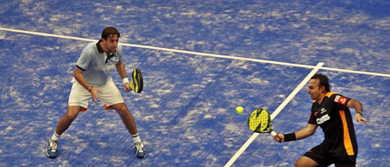 Un partido del torneo del circuito mundial de pádel celebrado en el Palacio de los Deportes de Gijón hace cinco años.