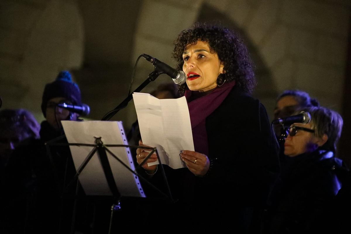 La lucha feminista tiñe de morado la Plaza Mayor de Zamora con motivo del 25N