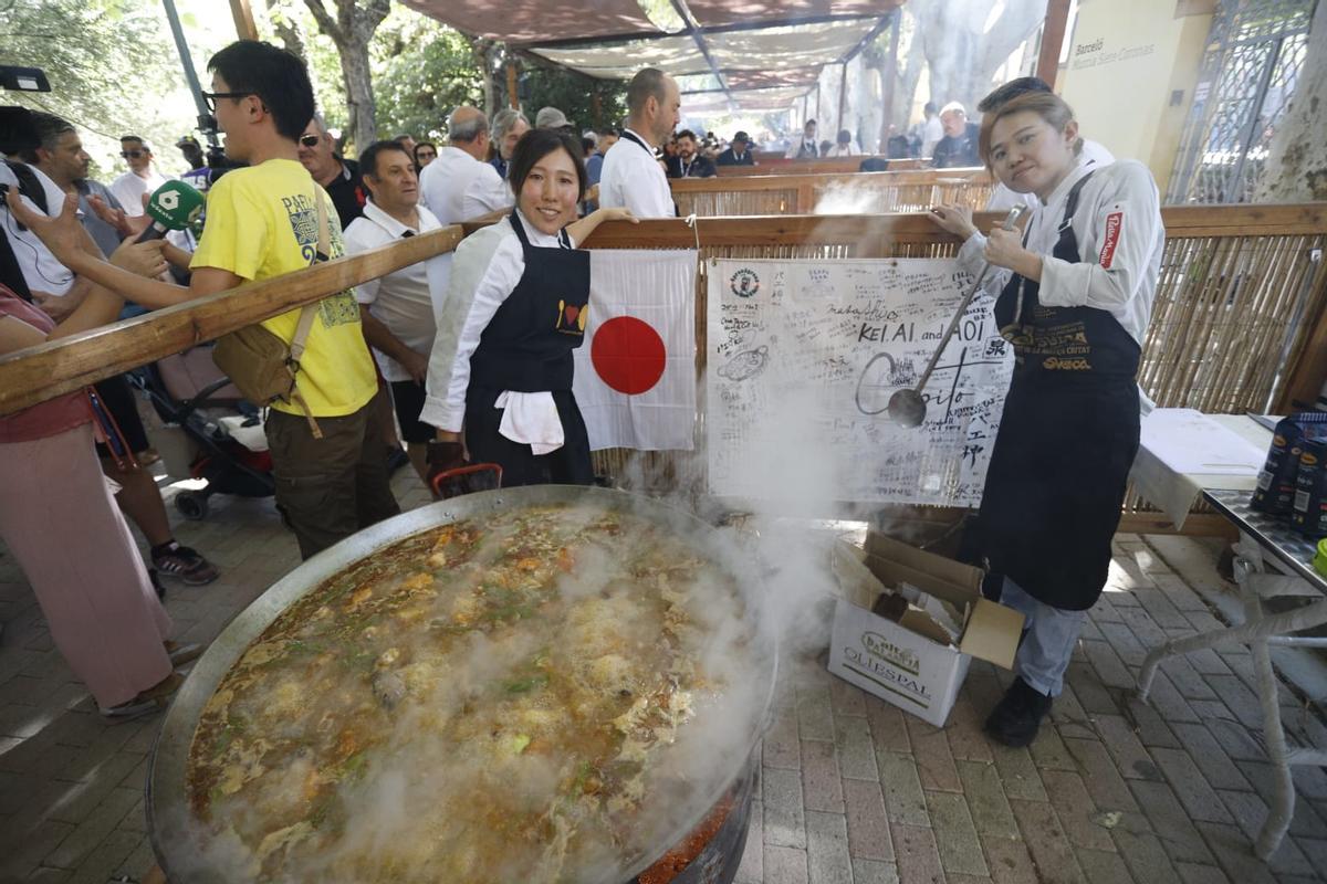 Cuarenta cocineros de doce países competirán en Sueca por cocinar la mejor paella del mundo