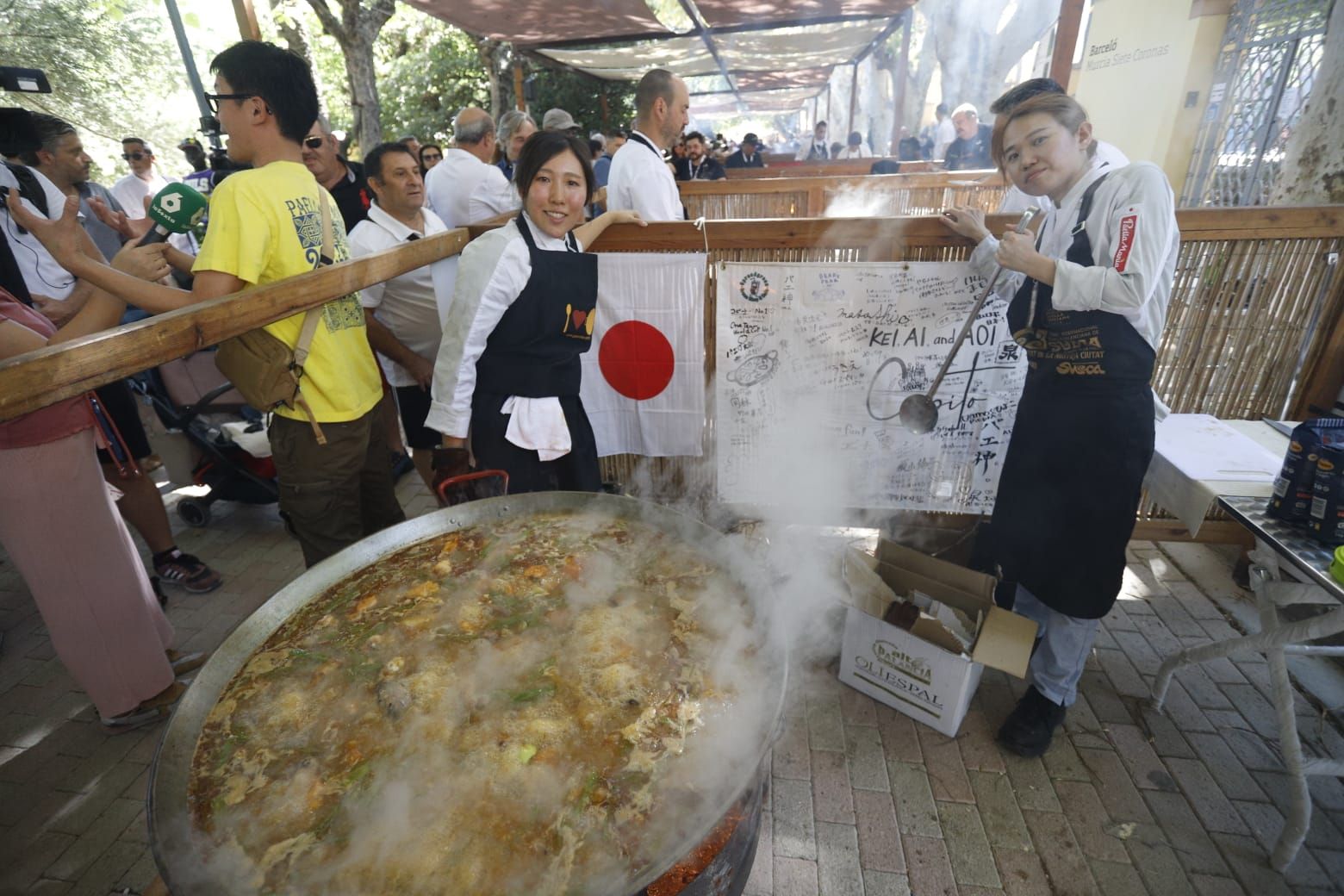 Cuarenta cocineros de doce países competirán en Sueca por cocinar la mejor paella del mundo