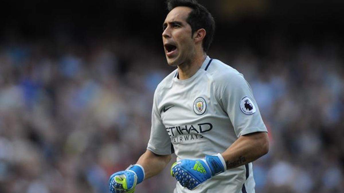 Claudio Bravo, protagonista en el City