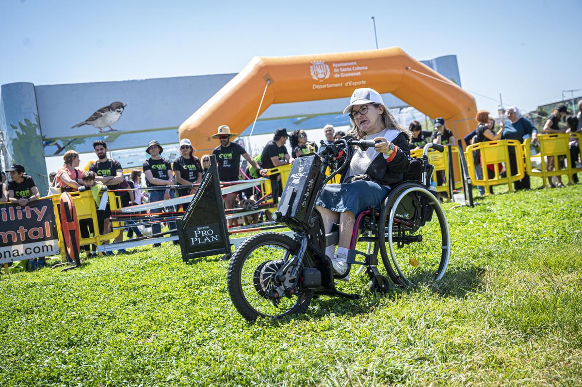 CAN WE RUN BARCELONA. La carrera organizada por Prensa Ibérica y El Periódico de Catalunya con la colaboración de Sport ,  donde las personas y sus mascotas perrunas corren en familia