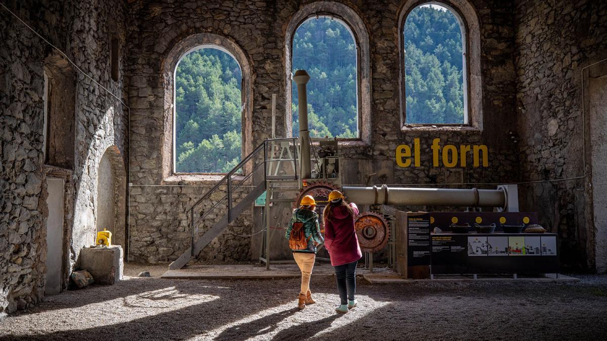 Una de les sales del Museu del Ciment, al Clot del Moro (Castellar de n'Hug)