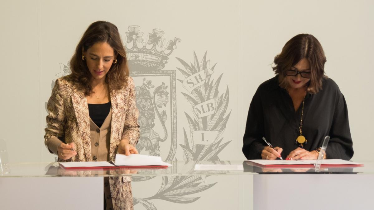 Firma del convenio entre el Ayuntamiento de Zaragoza y FEPEA.