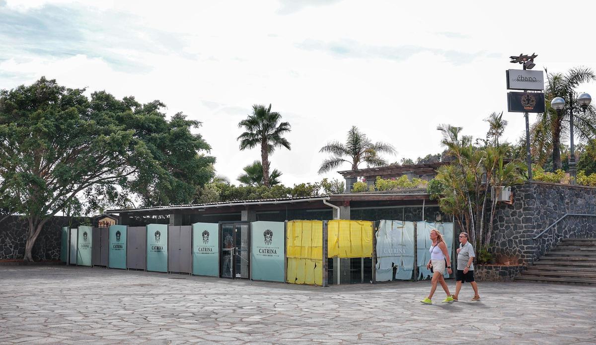 Uno de los locales abandonados situados en la zona del Castillo Negro.