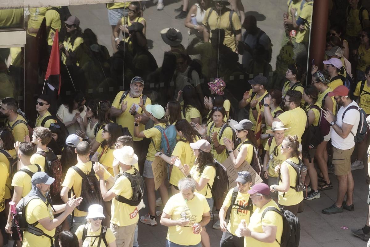 La protesta de professors es trasllada aquest divendres a Monserrat