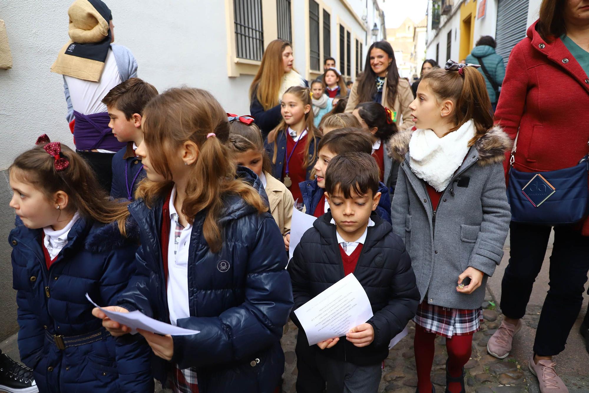 El Padre Cristobal procesiona por las calles del barrio