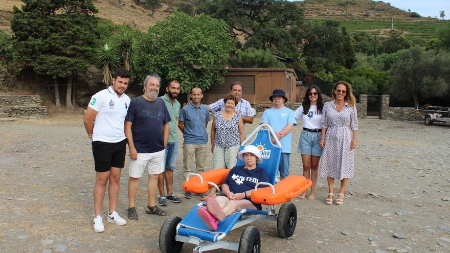 Cala Jóncols de Roses, pionera en el servei de bany adaptat al cap de Creus