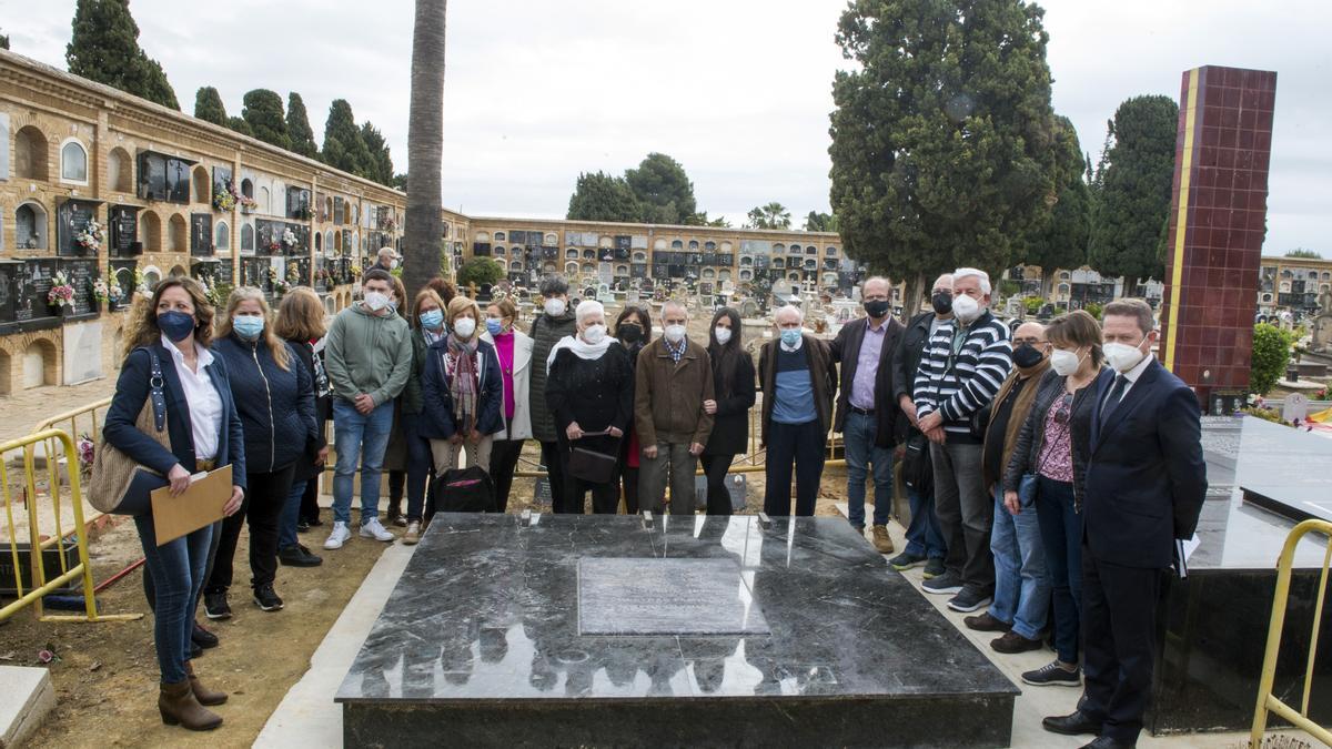 Familiares de represaliados y de dirigentes políticos.