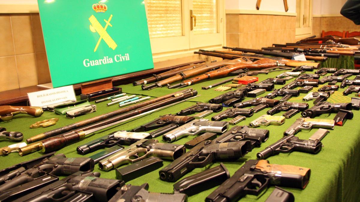 Les armes intervingudes per la Guàrdia Civil el 2011