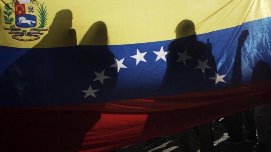 El embajador de Venezuela en Irak se aparta de Maduro y reconoce a Guaidó