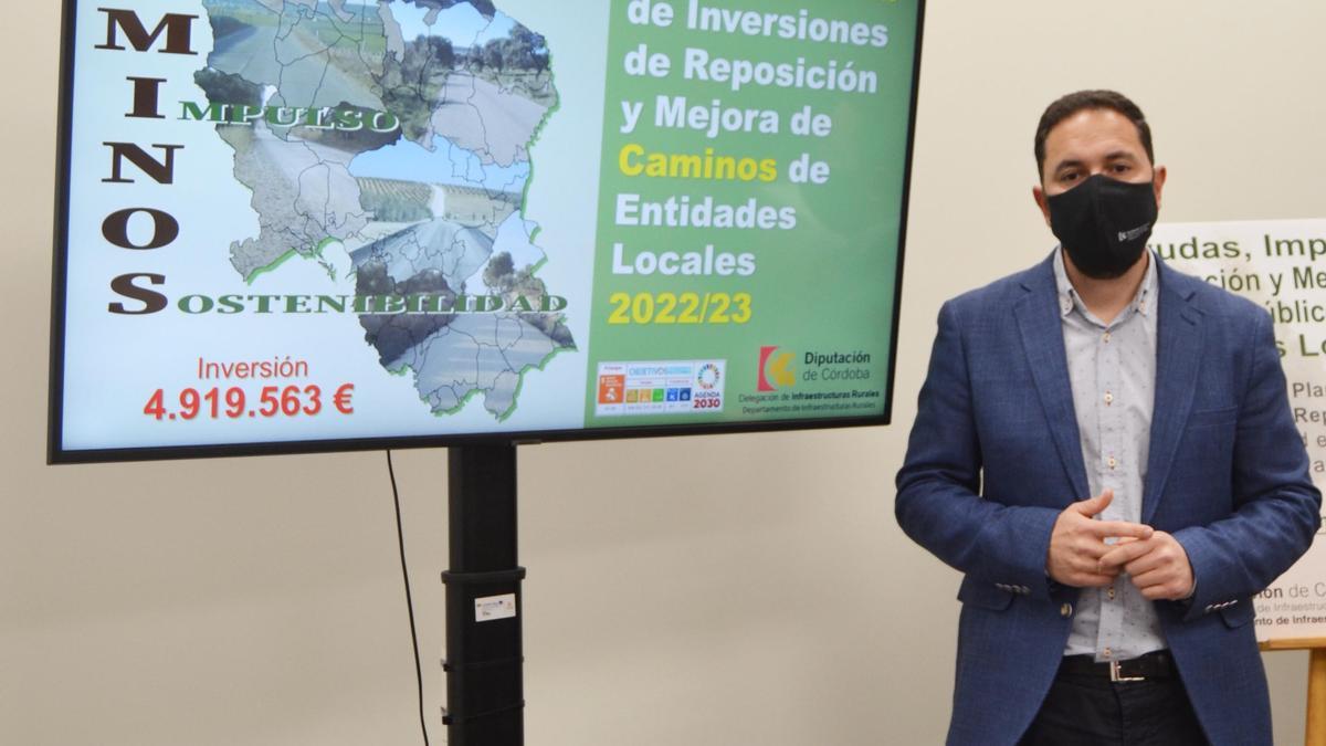 Manuel Olmo ha presentado el Plan de Caminos de la Diputación para este año.