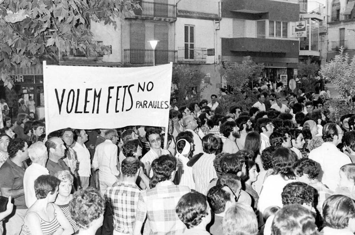La manifestació va aplegar entre 3.000 i 4.000 persones als carrers de Torroella.