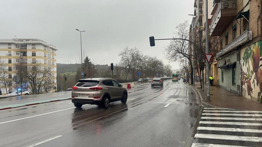 Colapso en la avenida Hernán Cortés de Cáceres porque no funcionan los semáforos