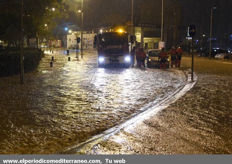 GALERÍA DE FOTOS -- El diluvio cae en Castellón y provoca inundaciones