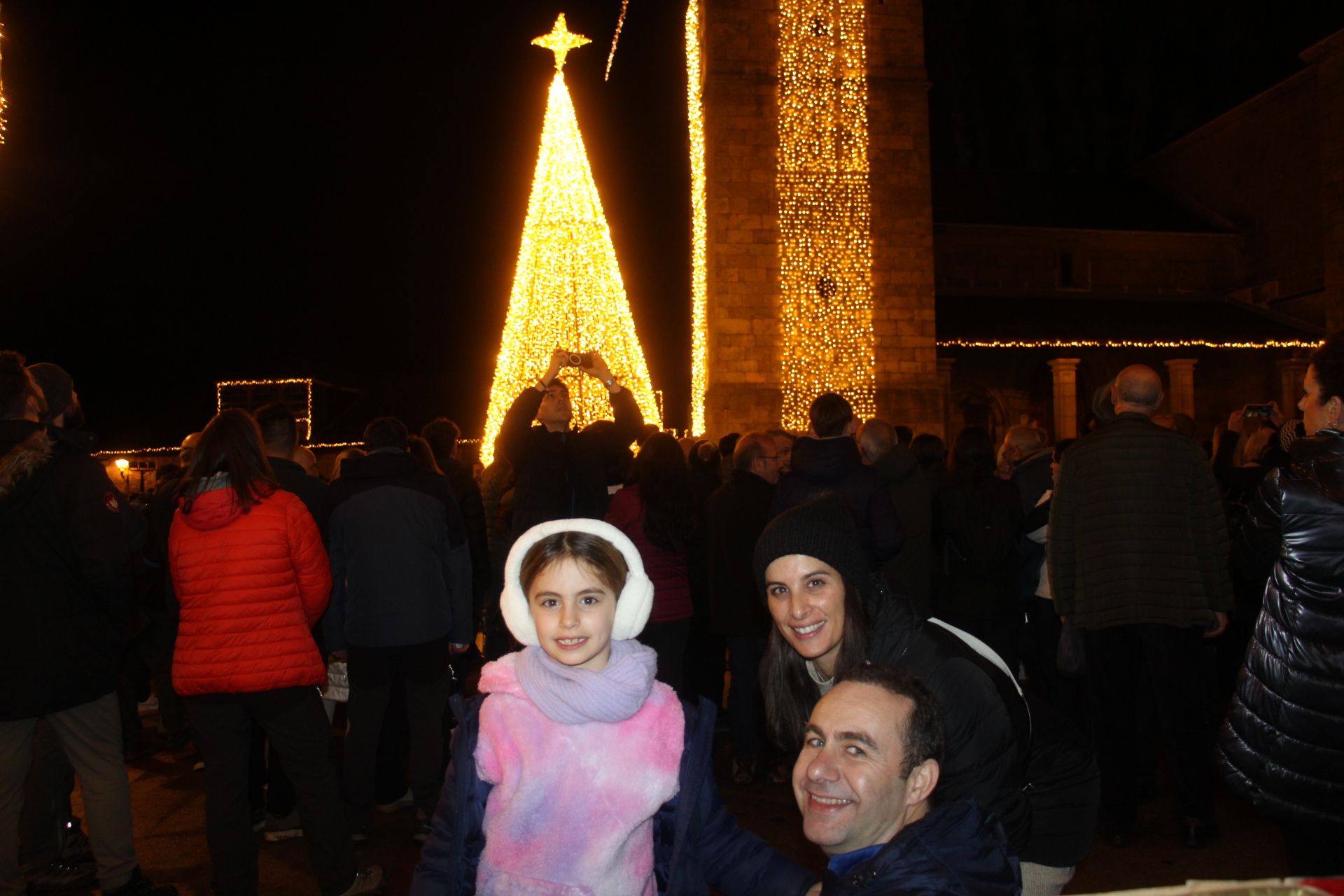 GALERÍA | Encendido del alumbrado navideño en Puebla de Sanabria