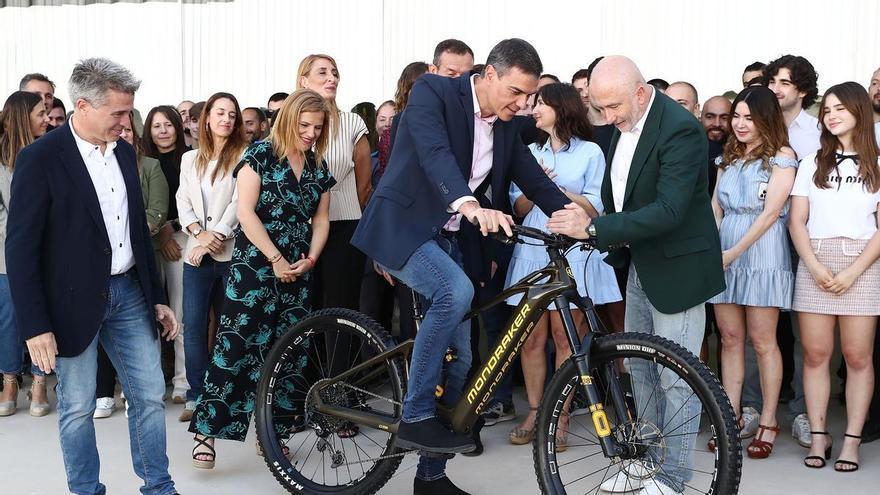 Dos plazas de parking para bicicletas en cada casa de Vigo: así es la nueva propuesta del Gobierno para la vivienda