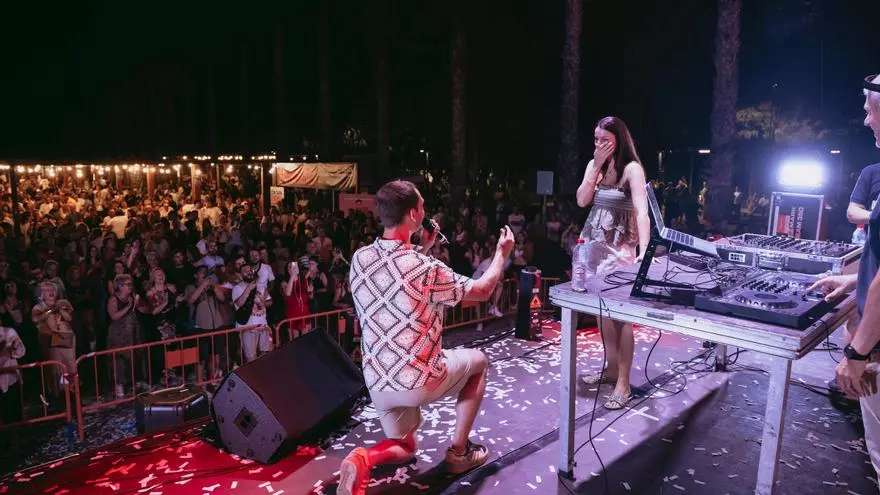 Petición de mano en la Feria Gastronómica de Aldaia