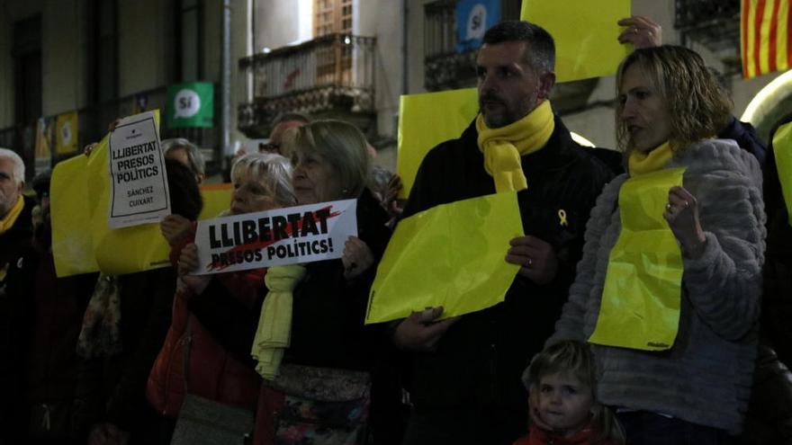 Concentració a la plaça del Vi per reclamar l&#039;alliberament dels presos