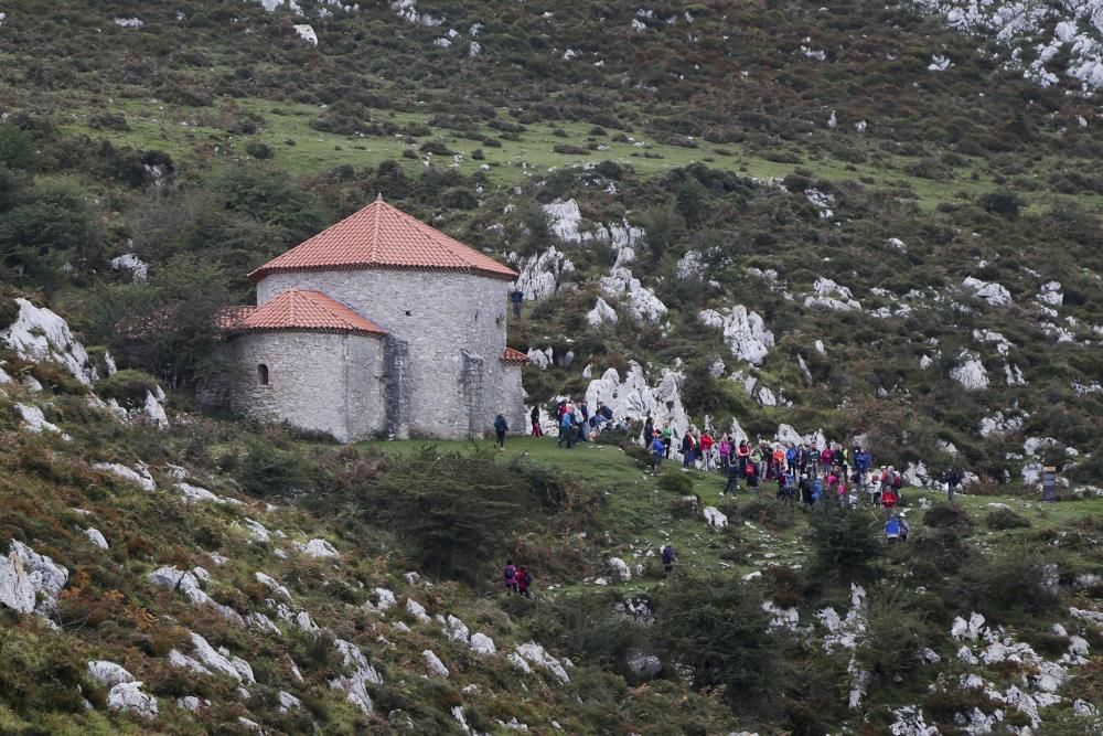 Ruta de las Santas Reliquias, entre Oviedo y el Monsacro