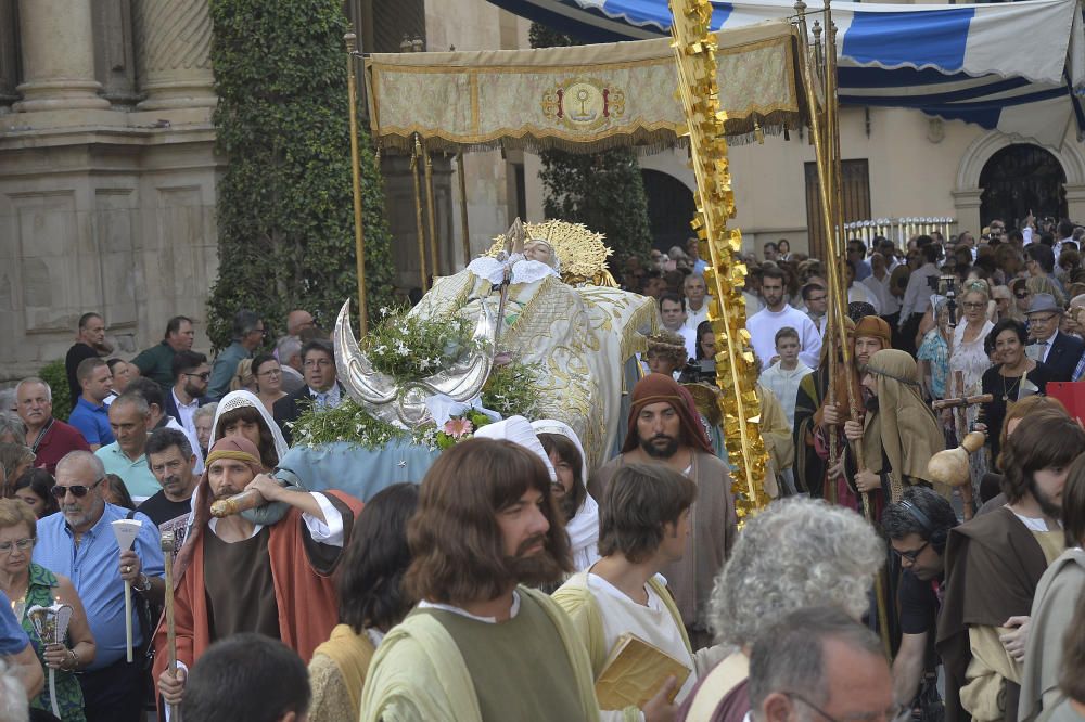 Procesión del entierro de la Virgen en Elche