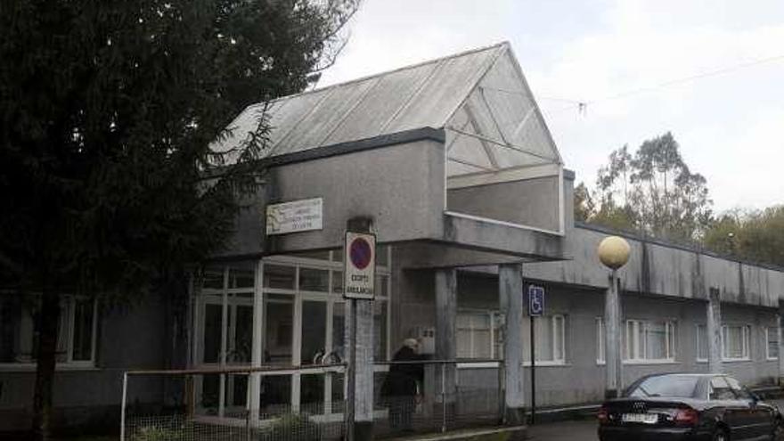 Centro de salud de Cuntis. // Noé Parga