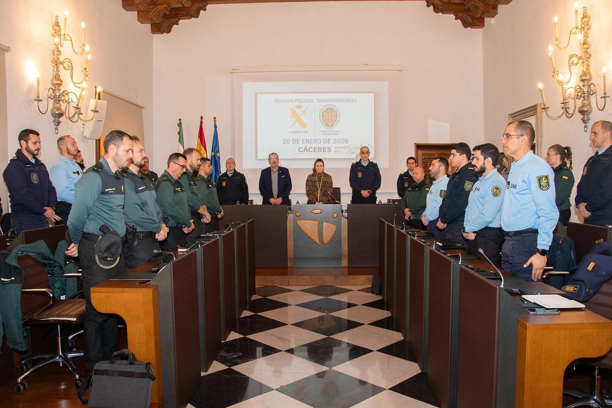 Galería | Imágenes de la reunión entre Cáceres y Portugal