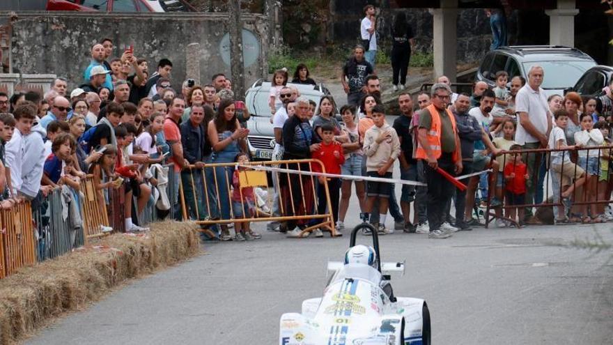 Arcade de Riba reúne 65 pilotos en su Baixada de Carrilanas