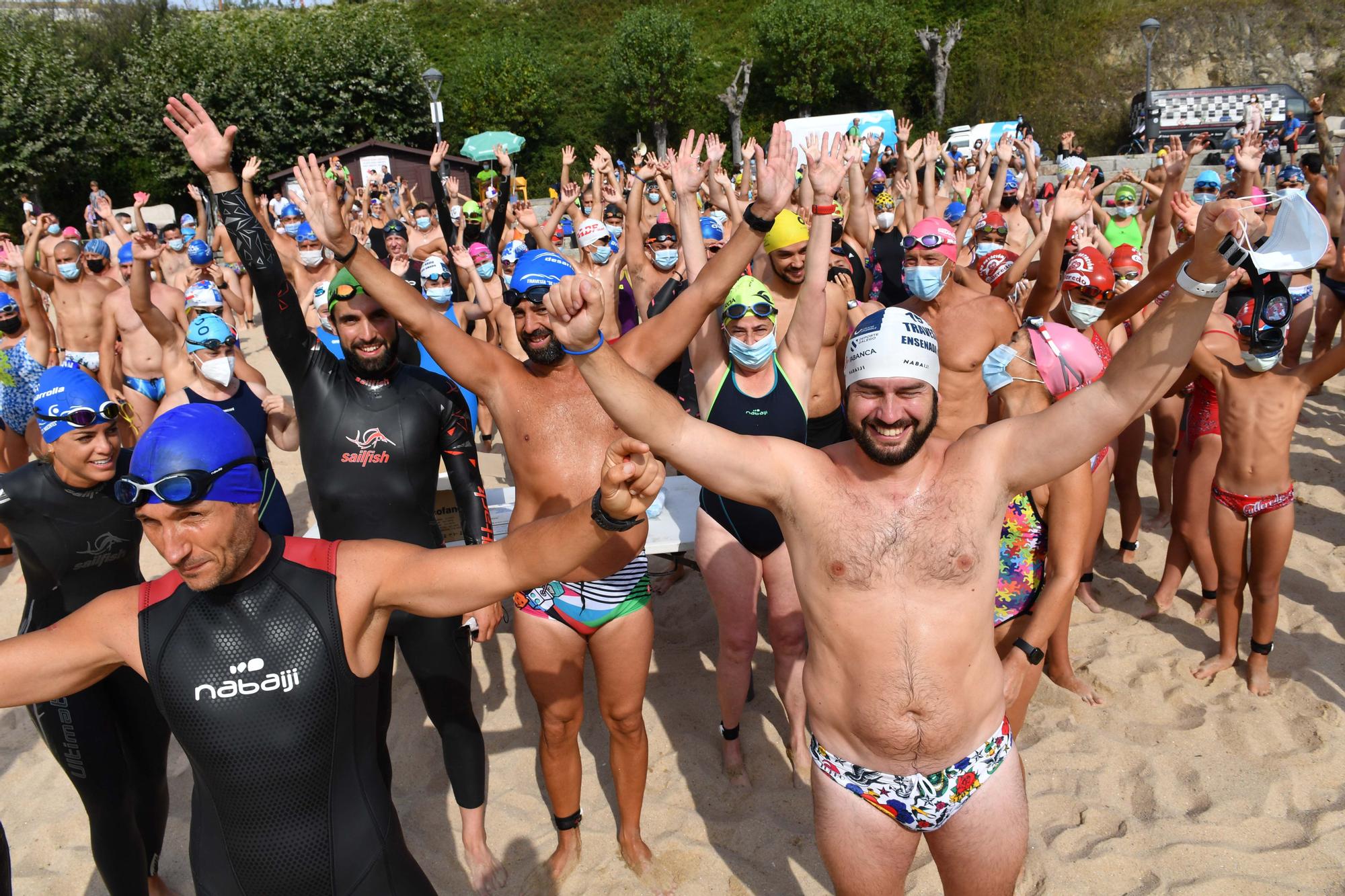 300 nadadores en la Travesía de San Amaro 2021