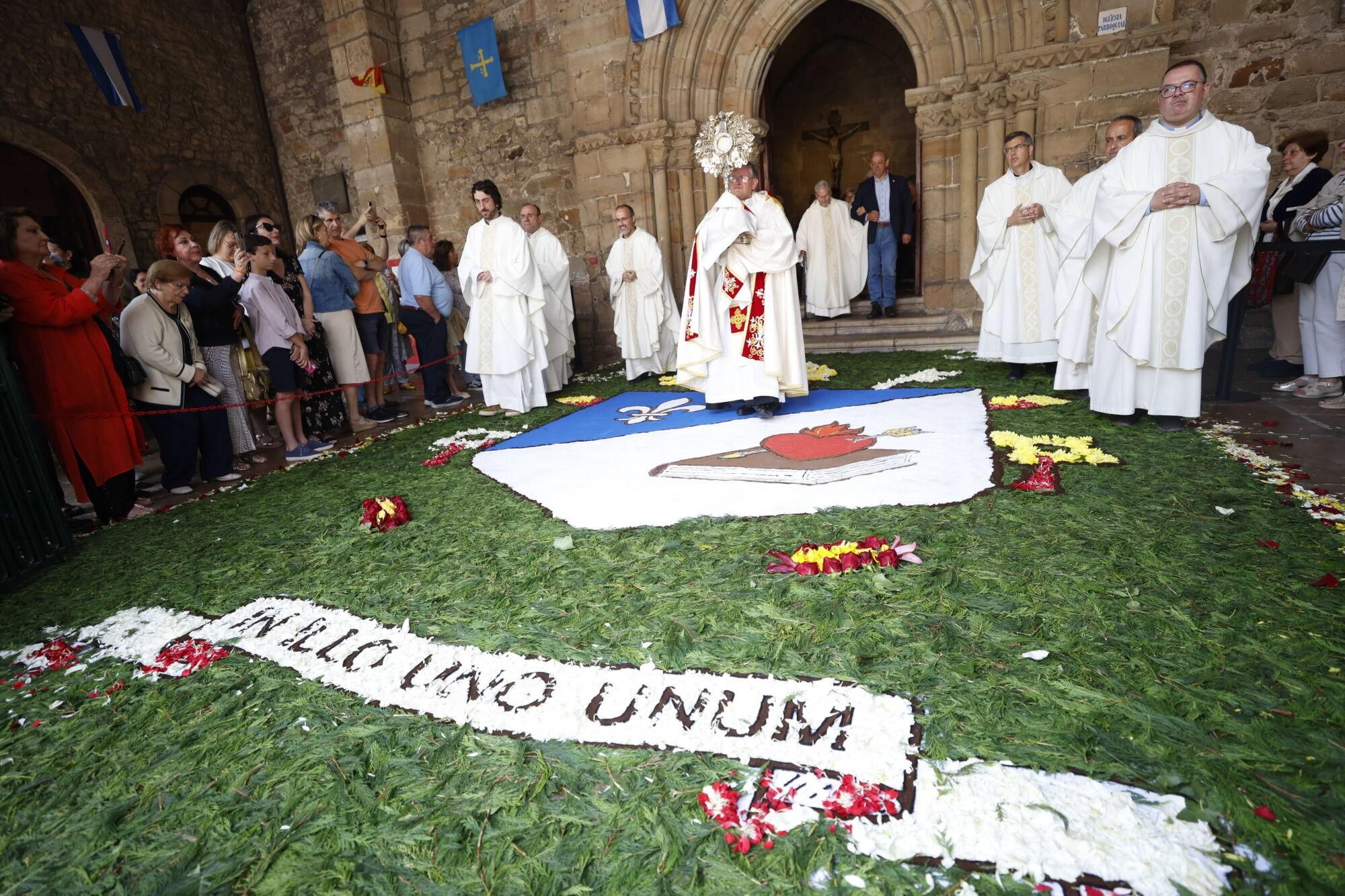 En imágenes: Así fue la celebración del Corpus Christi en Avilés