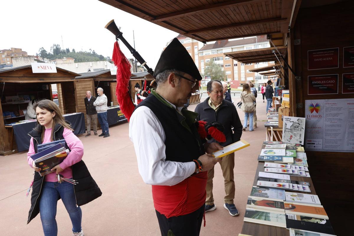 Inauguración de la Feria del libro de Corvera Inauguración de la Feria del libro de Corvera
