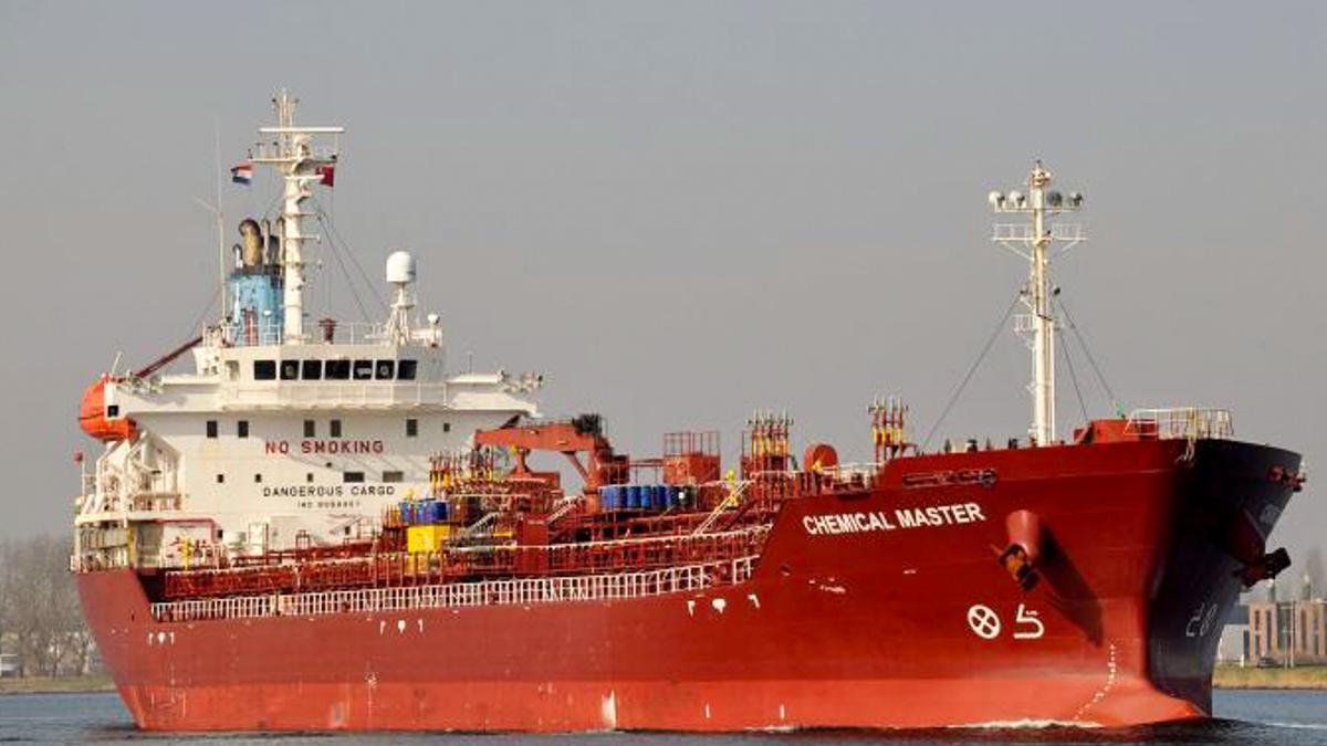 El buque Chemical Master tiene previsto descargar el próximo martes en Cartagena