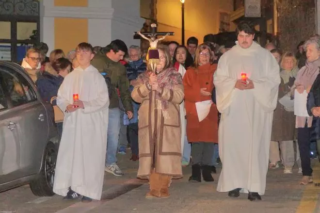 EN IMÁGENES: Solemne Vía Crucis en Candás
