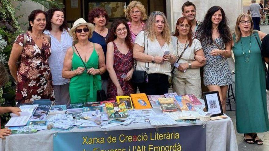 Figueres Els escriptors i escriptores de la xarxa Creàlit regalen paraules | CREÀLIT