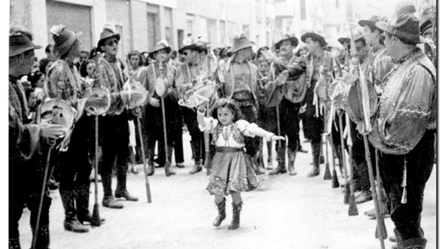 Foto histórica de las fiestas de Moros y Cristianos de Elda.