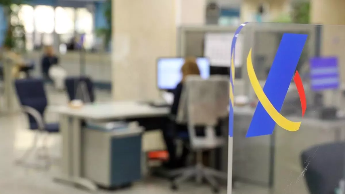 La Agencia Tributaria comienza este lunes a atender de manera presencial los contribuyentes de la Renta