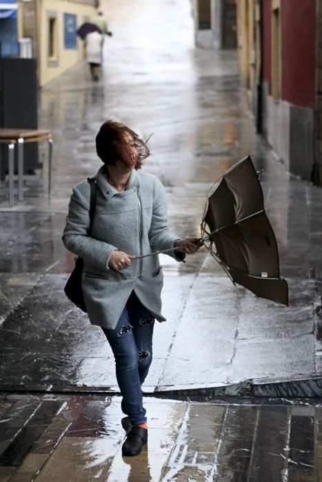 Lluvia y viento para despedir el año en Asturias