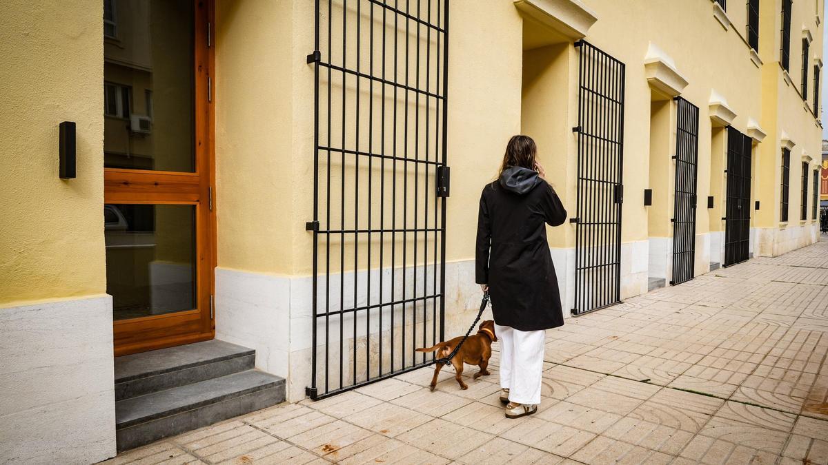 Cinco de los nuevas salidas de emergencias en el hospital provincial.