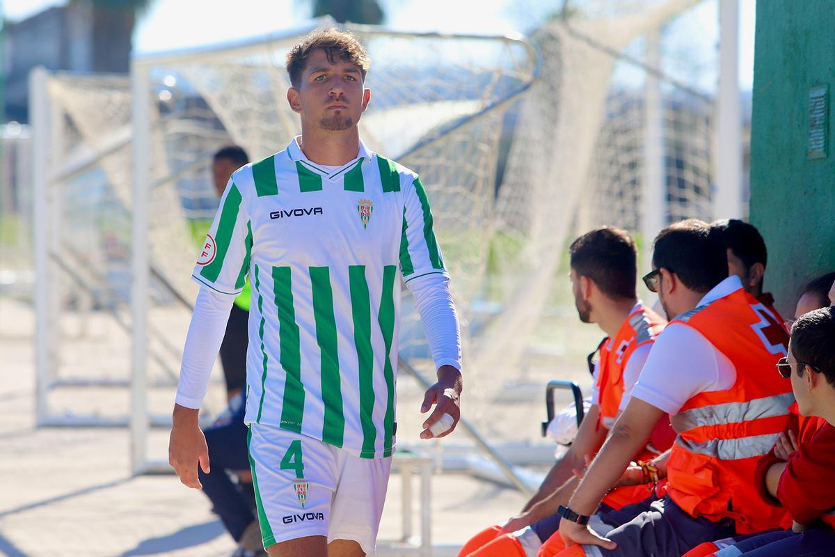 Córdoba CF B - La Palma: el partido de Tercera, en imágenes
