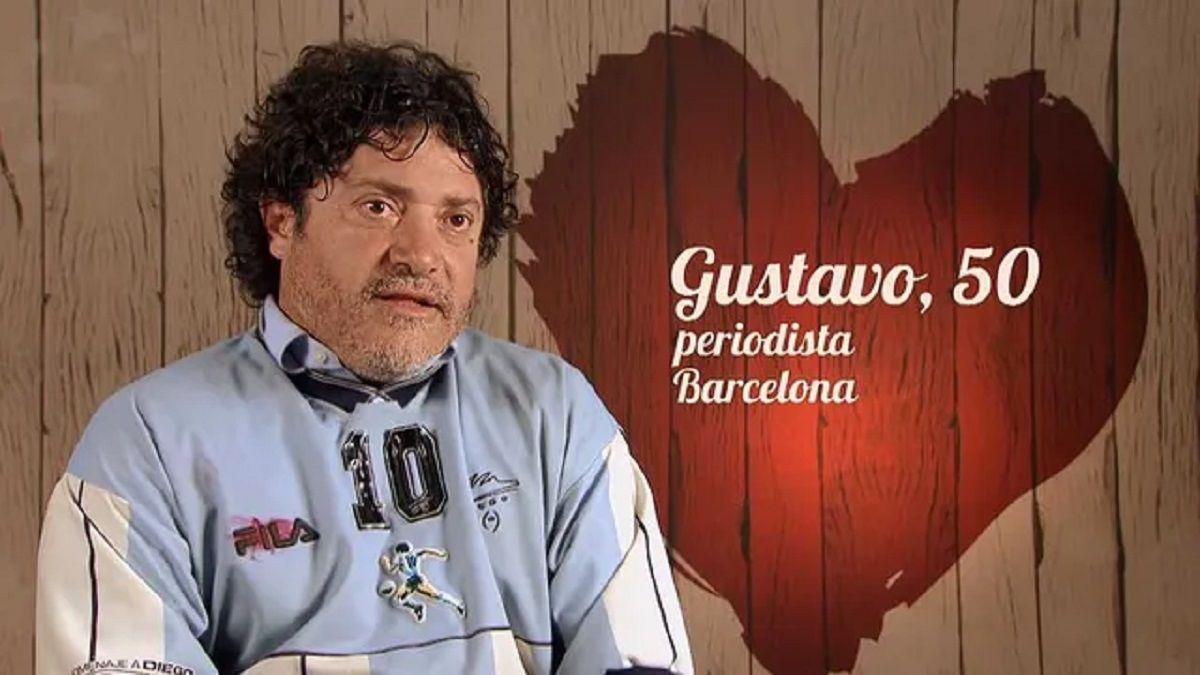La reencarnación de Maradona visita First Dates para encontrar el amor