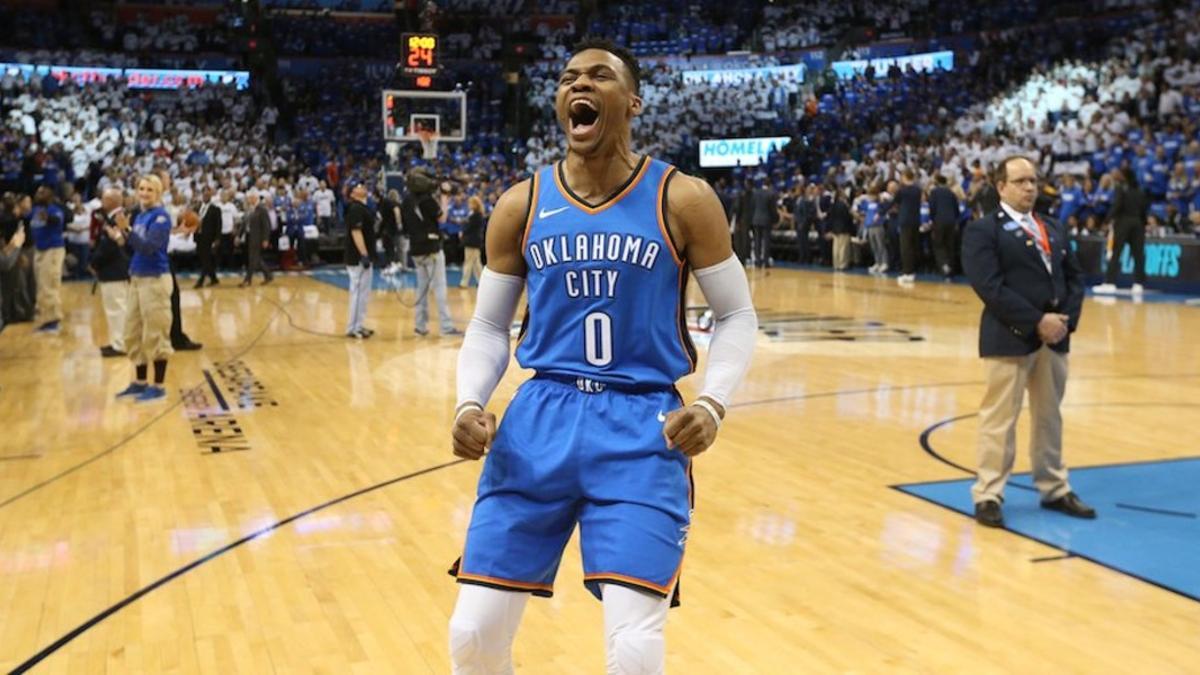 Russell Westbrook celebrando la victoria del partido Oklahoma-Utah.