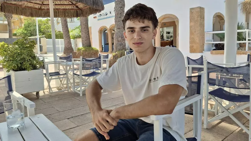 El alumno de Xàbia con la segunda mejor nota de la Comunidad trabajará este verano en un chiringuito