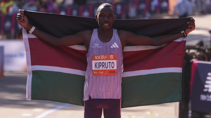 Los kenianos Hellen Obiri y Benson Kipruto reinan en el Maratón de Nueva York
