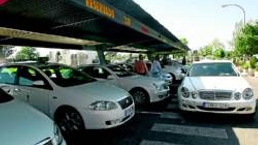 Badajoz, entre las 16 ciudades españolas con el taxi más caro